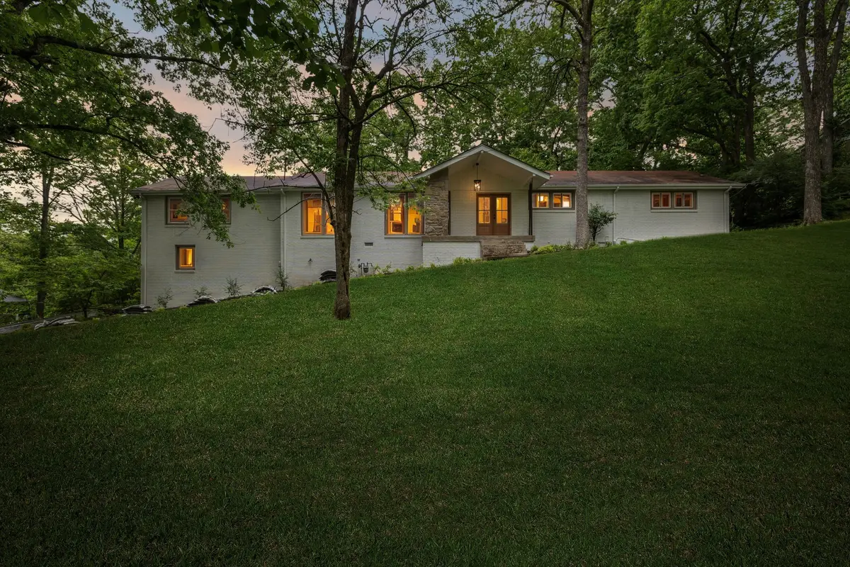 909 Plateau Pkwy, Nashville, TN 37205 - #1