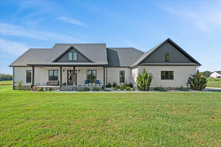 742 Kingdom Rd, Unionville, TN 37180 - #2