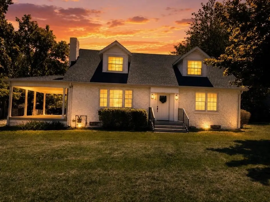 414 College St, Portland, TN 37148 - #1