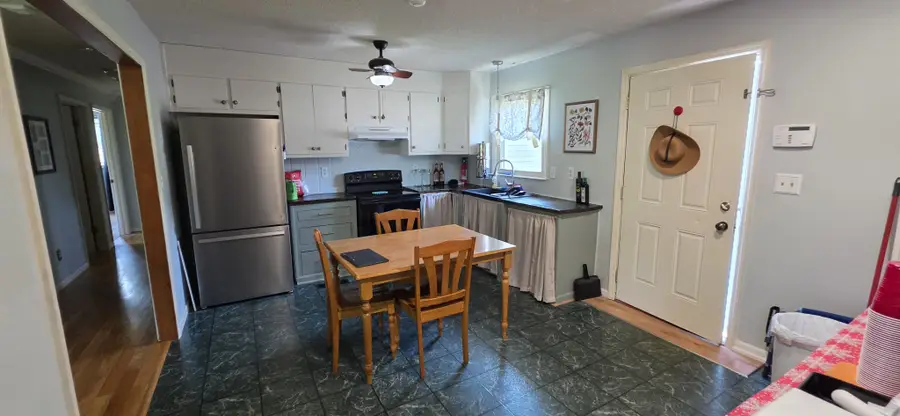 330 Westwood Ln, Estill Springs, TN 37330 - #3