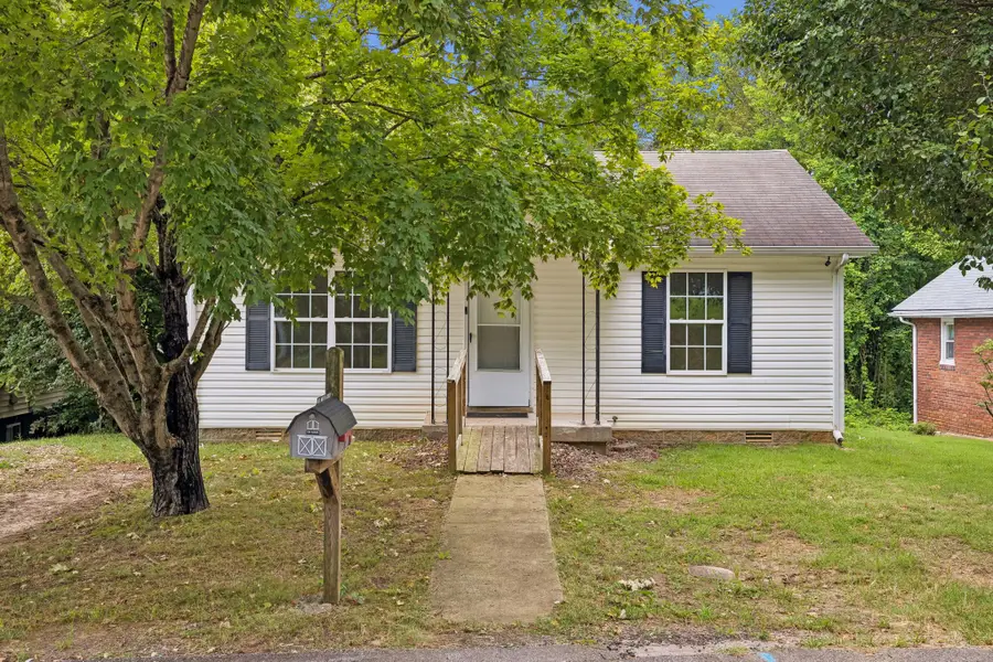 403 Martin St, Clarksville, TN 37040 - #2