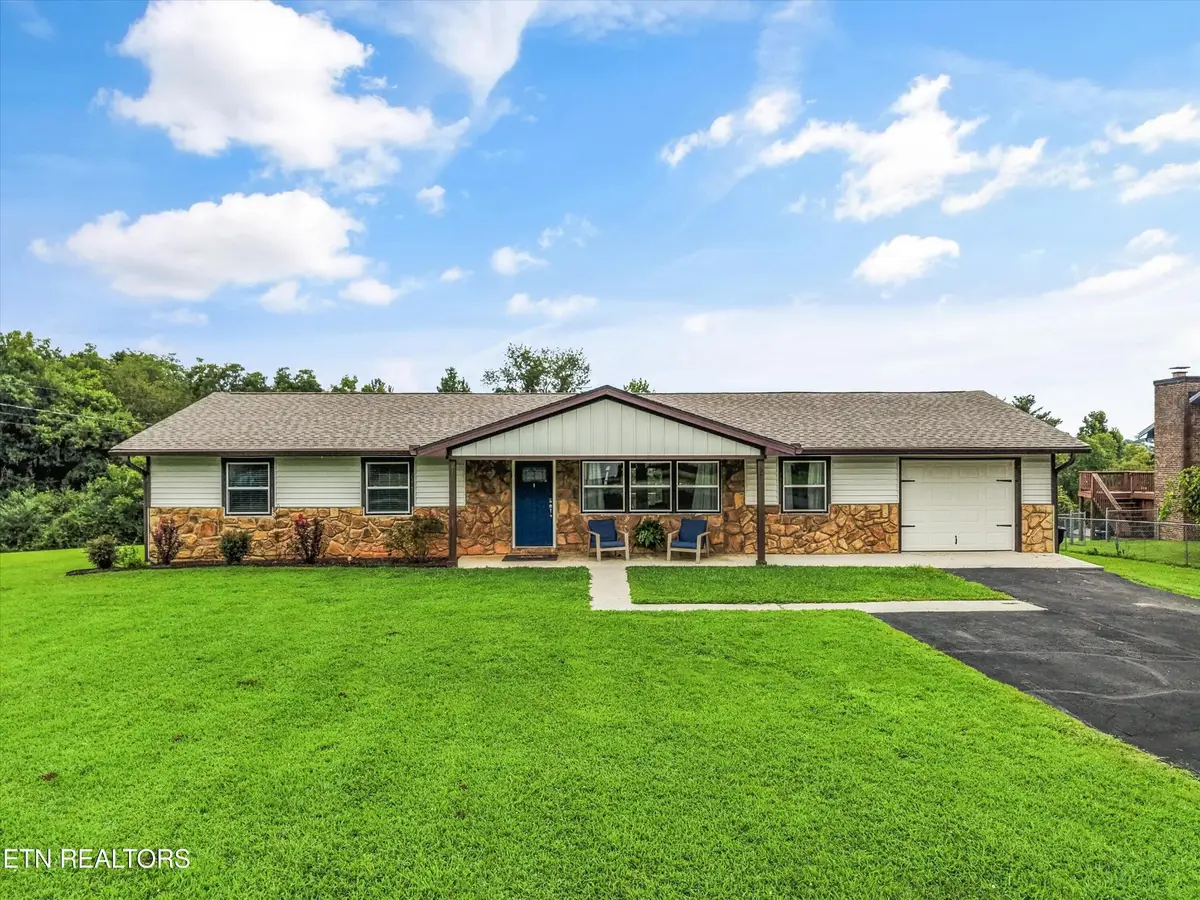 250 Trades Drive, Lenoir City, TN 37771 - #1