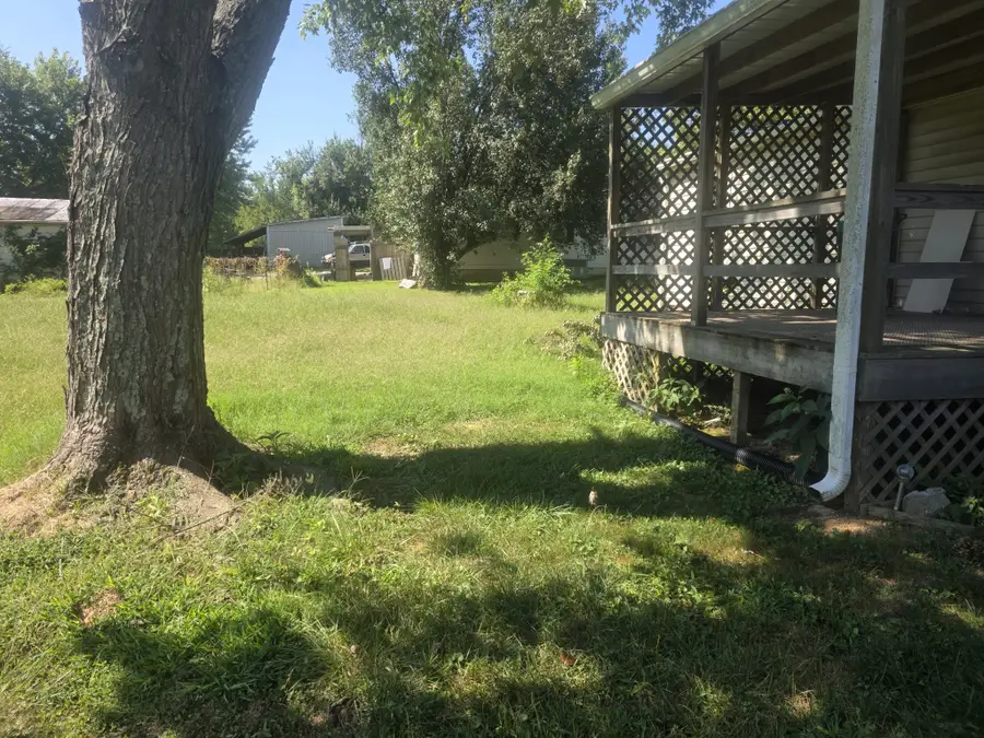 732 New Deal Potts Rd, Cottontown, TN 37048 - #3