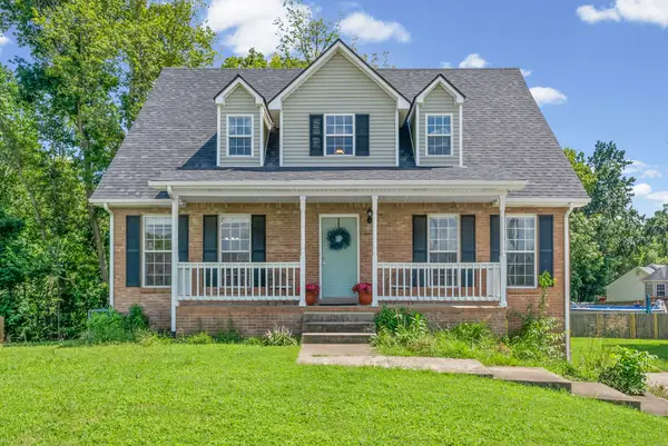 3174 Crosswind Ct, Clarksville, TN 37043
