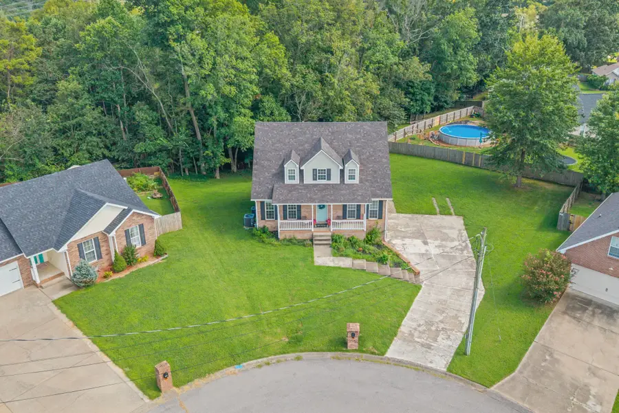 3174 Crosswind Ct, Clarksville, TN 37043 - #2
