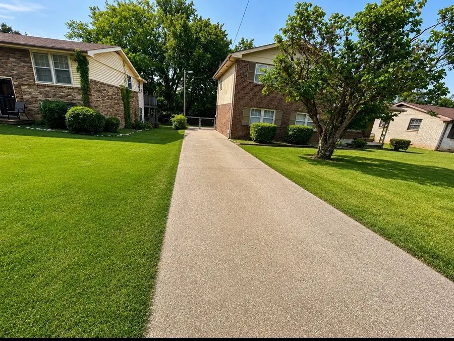 3024 Sunnyview Dr, Nashville, TN 37218 - #2