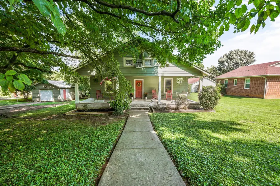 8 W Farrell St, Niota, TN 37826 - #2