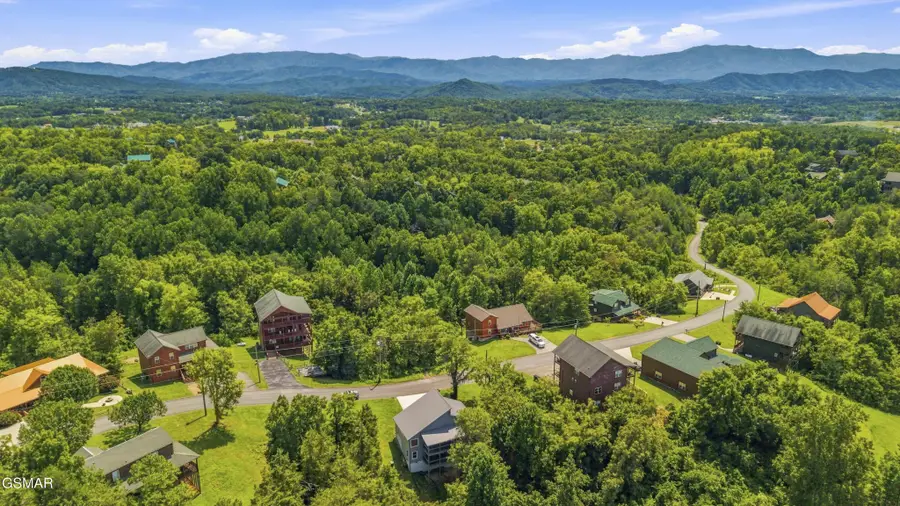 353 Oak Lake Drive, Sevierville, TN 37876 - #3