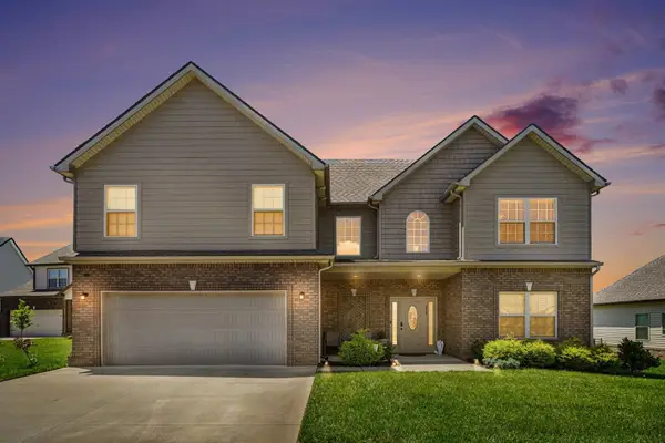 538 Low Country Ct, Clarksville, TN 37042