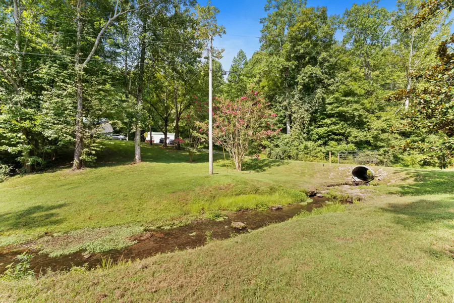 6461 Vestal Hollow Rd, Santa Fe, TN 38482 - #3