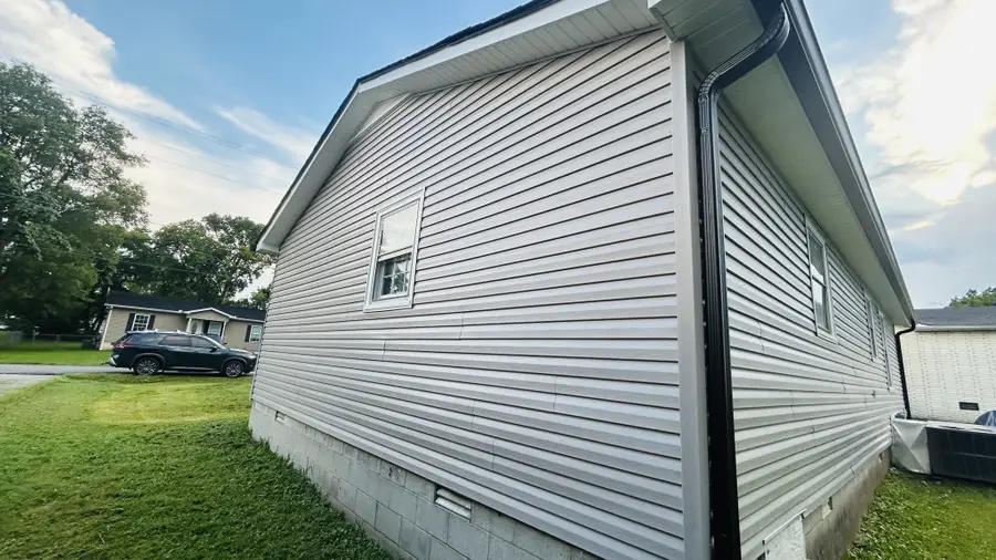 429 Fairground Hts, Shelbyville, TN 37160 - #2