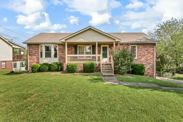 921 Lindsey Dr, Clarksville, TN 37042