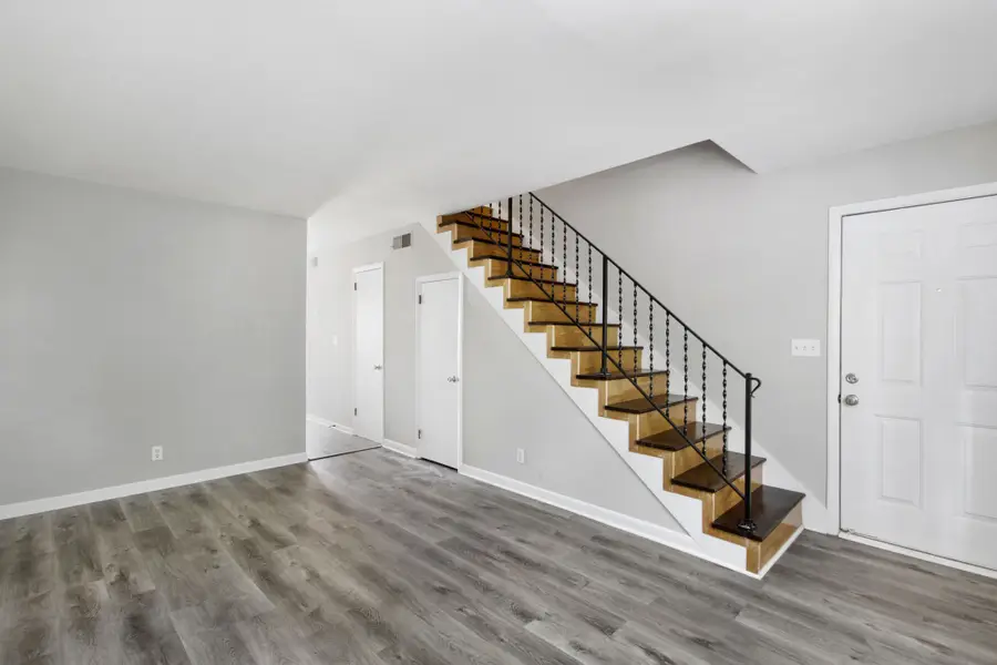 1012 Hickory Hill Ln, Hermitage, TN 37076 - #3