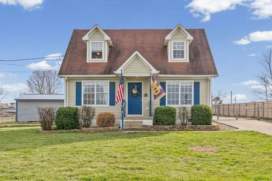 5483 Roaring Springs Rd, Cadiz, KY 42211 - #2