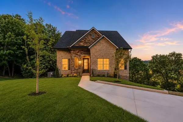 701 Harpeth Knoll Ct, Nashville, TN 37221 - #1