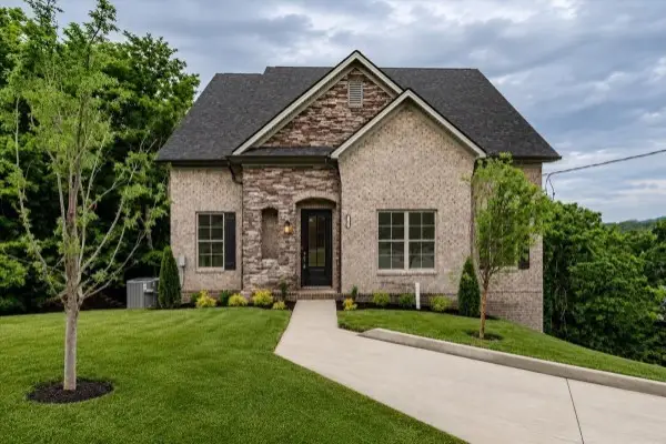 701 Harpeth Knoll Ct, Nashville, TN 37221 - #3