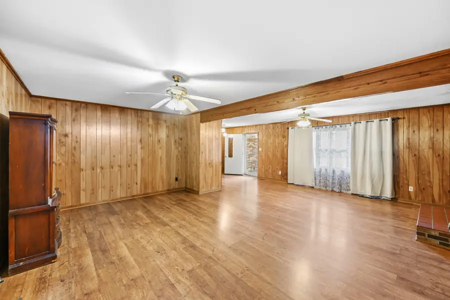 2225 Sand Ridge Rd, Lexington, TN 38351 - #2