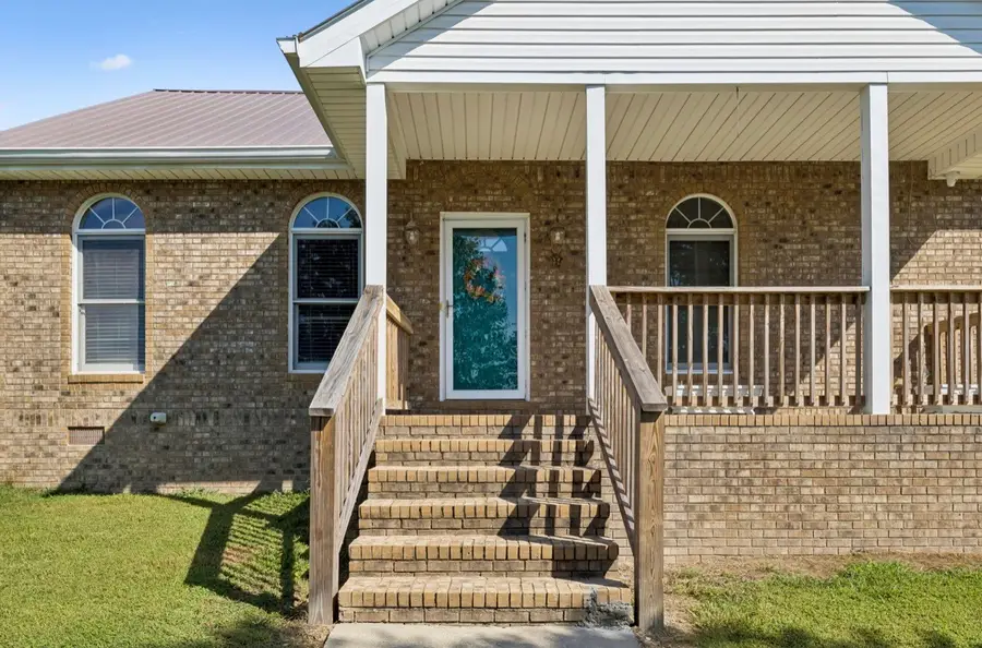 500 Hurricane Creek Rd, Mc Ewen, TN 37101 - #2