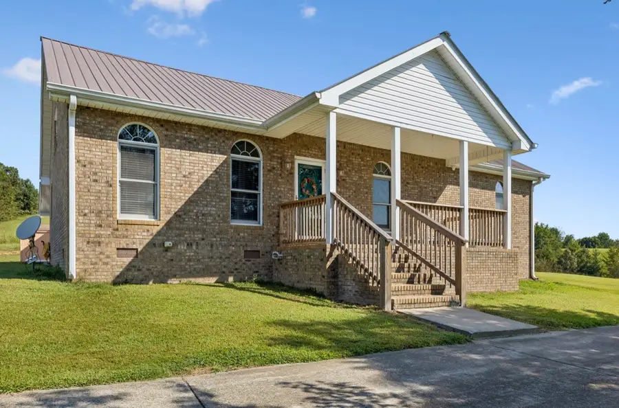 500 Hurricane Creek Rd, Mc Ewen, TN 37101 - #3