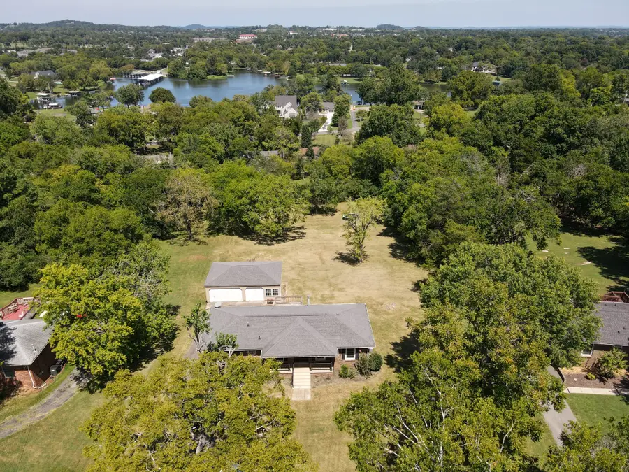 153 Country Club Dr, Hendersonville, TN 37075 - #3