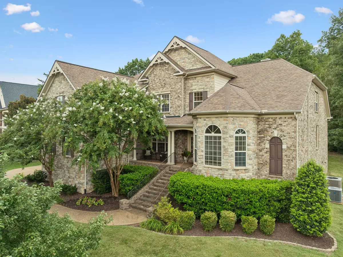 7167 Tullamore Ln, Franklin, TN 37067 - #1