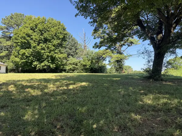120 Meadow Ln Se, Cleveland, TN 37323