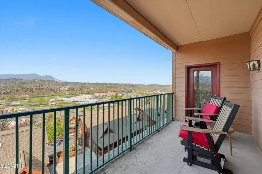 410 Big Bear Way #4005, Pigeon Forge, TN 37863 - #3