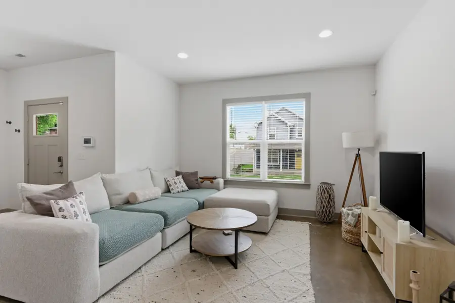 2140 15th Ave N, Nashville, TN 37208 - #3
