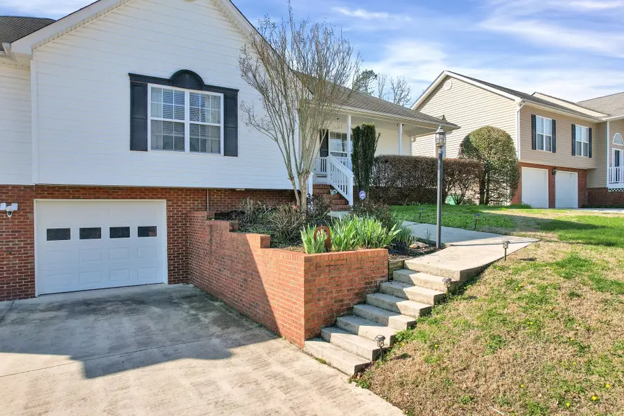 6082 Wardwell Dr, Ooltewah, TN 37363 - #3
