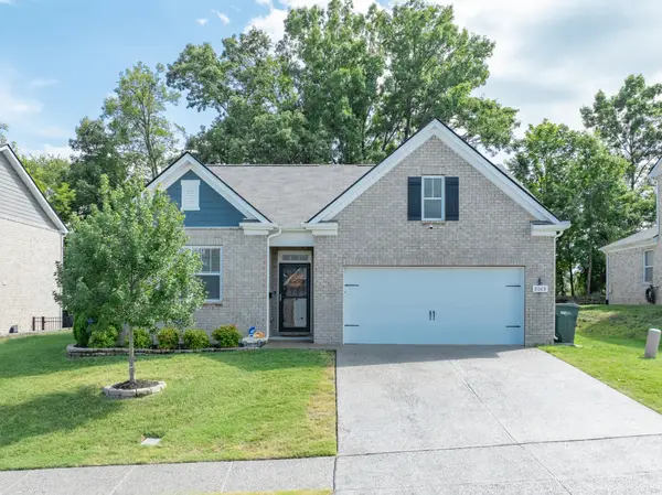 8063 Forest Hills Dr, Spring Hill, TN 37174
