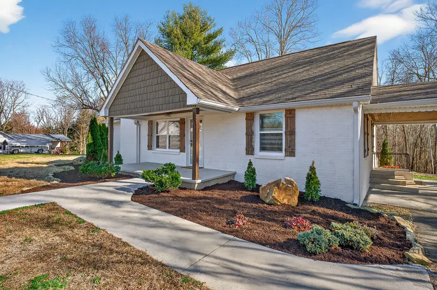 104 Henegar St, McMinnville, TN 37110 - #2