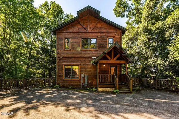 807 Great Smoky Way, Gatlinburg, TN 37738