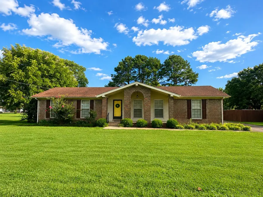 1008 Brindley Dr, Pulaski, TN 38478 - #2