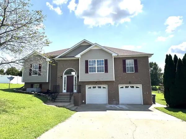 321 Greenspoint Ct, Clarksville, TN 37042