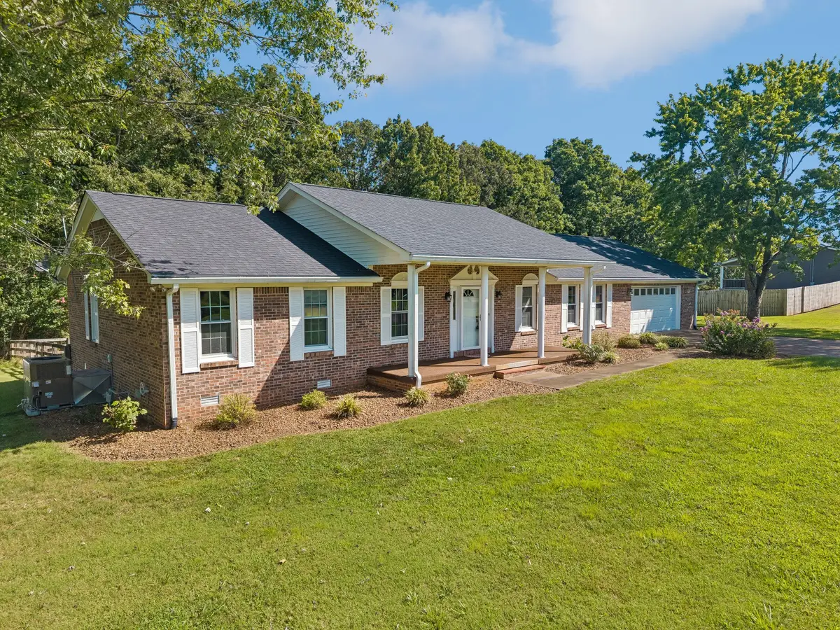140 Ashley Marie Dr, Hohenwald, TN 38462 - #1