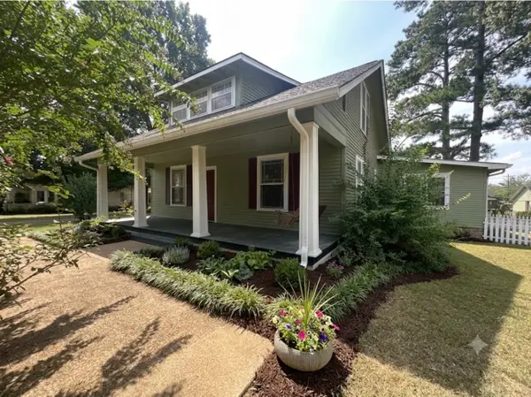 410 1st Ave, Fayetteville, TN 37334