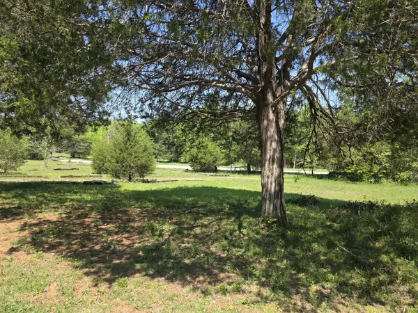 142 N Lakeview Dr, Lebanon, TN 37087