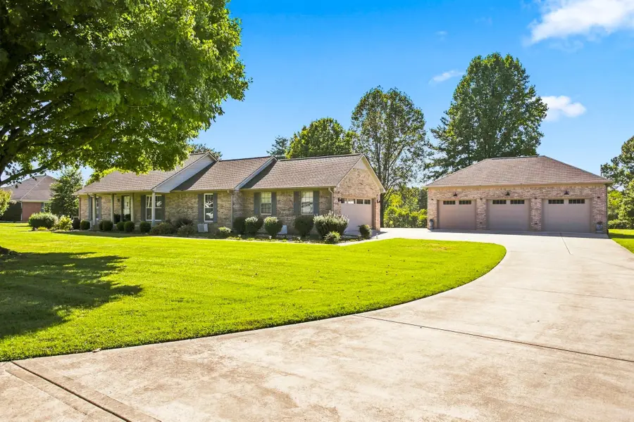 835 Nathan Dr, Columbia, TN 38401 - #2