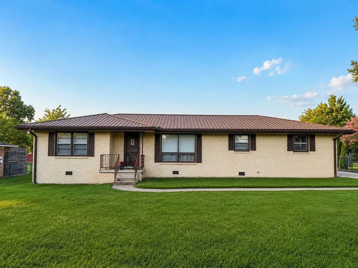 107 Lee Ln, Shelbyville, TN 37160 - #1