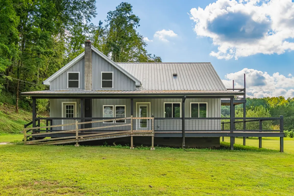 3344 Highway 438 E, Pleasantville, TN 37033 - #1