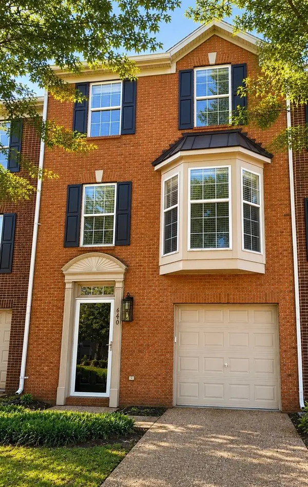 640 Huffine Manor Cir, Franklin, TN 37067