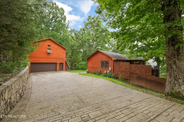 1186 Deerfield Way, La Follette, TN 37766