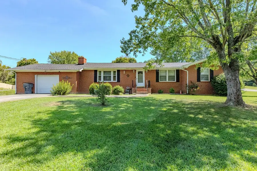 100 Franklin St, McMinnville, TN 37110 - #2