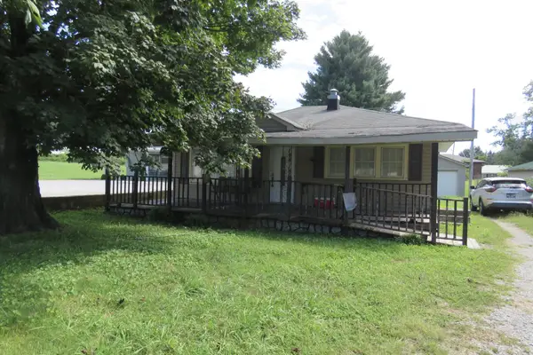 352 N Spring St, Sparta, TN 38583