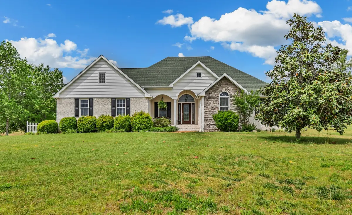 430 Hurricane Creek Dr, Stewart, TN 37175 - #1
