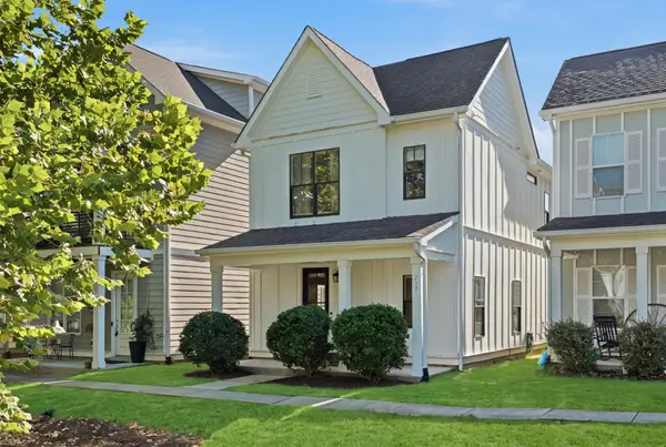 717 Cottage Park Dr, Nashville, TN 37207