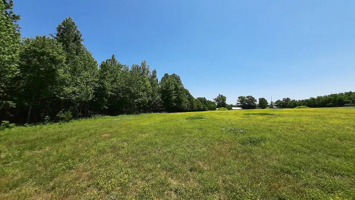 10 Lakewood Park Dr, Beechgrove, TN 37018 - #1