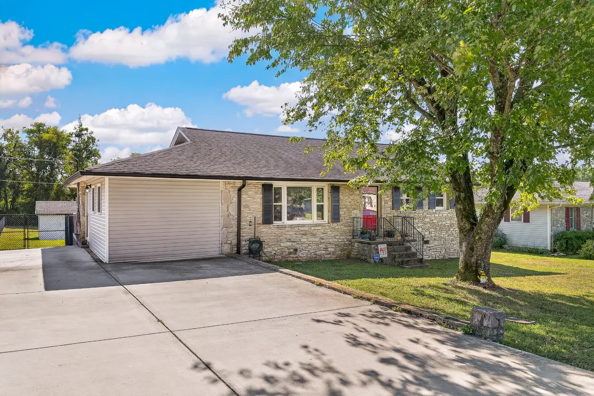 133 High Ave, Fayetteville, TN 37334 - #1