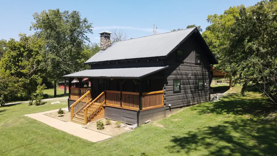 648 Cummings Ln, Cottontown, TN 37048 - #2