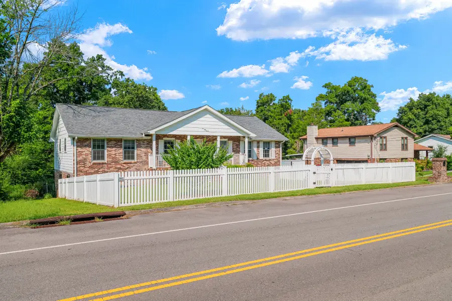 557 Castlegate Dr, Nashville, TN 37217 - #3